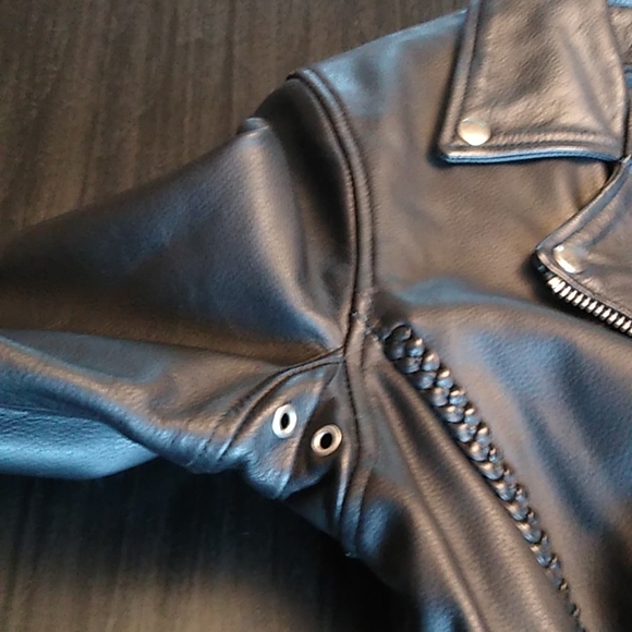 First Leather Apparel Motorcycle Jacket - Picture 7 of 16